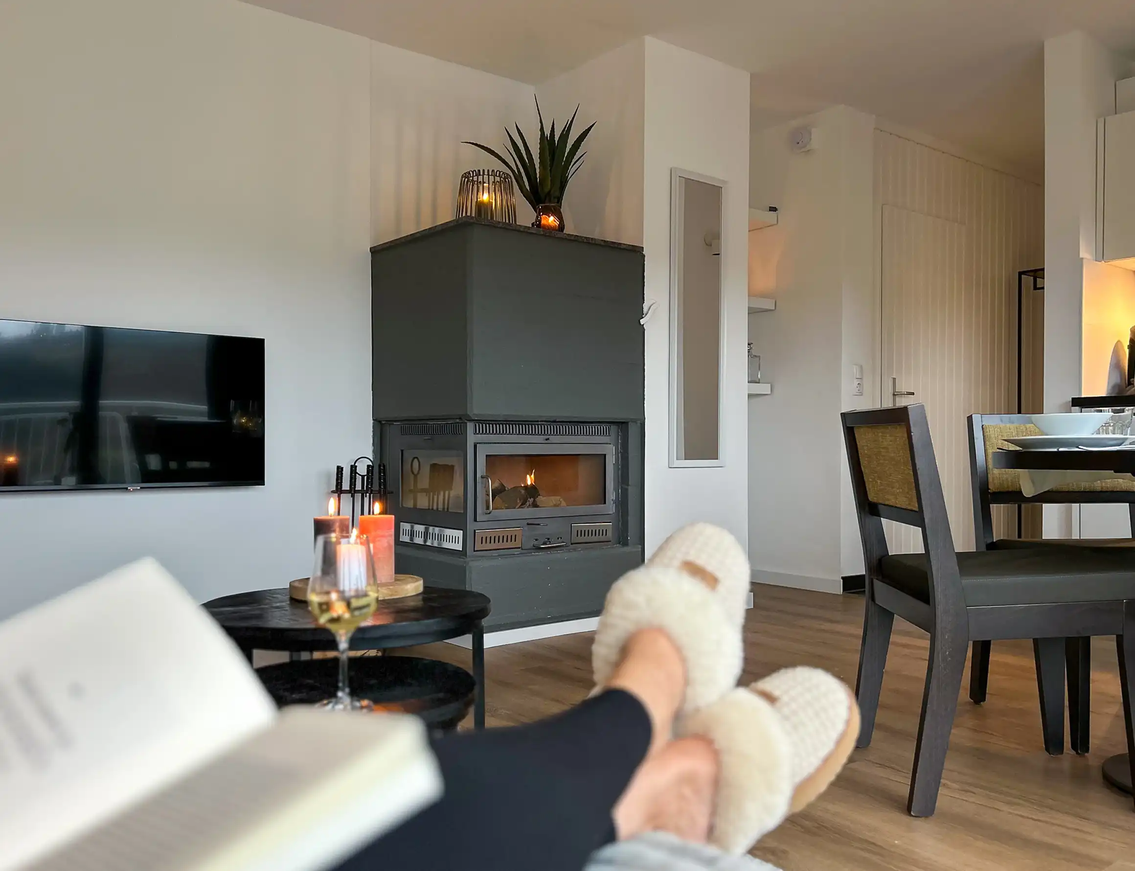 Binnen in een warm, gezellig huis